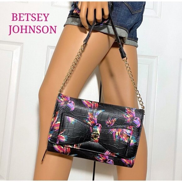 Betsey Johnson Handbags - Betsey Johnson Bow Front Black Floral Clutch Wallet Crossbody Bag NWT